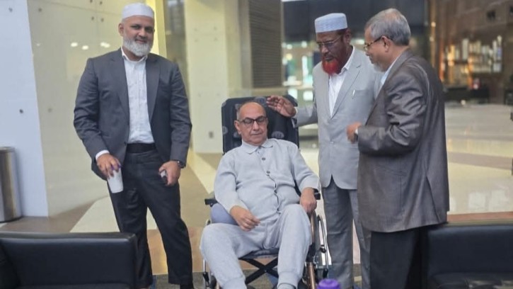 মালয়েশিয়ায় মির্জা আব্বাসকে দেখতে গেলেন জামায়াতের সেক্রেটারি