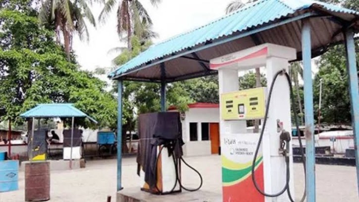 দেশে তীব্র জ্বালানি সংকট, যেকোনো সময় বন্ধ হতে পারে দেশের সকল পেট্রোল পাম্প