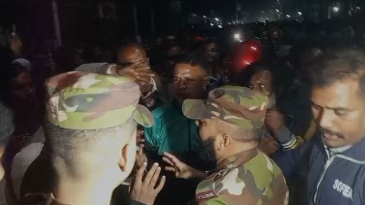 রংপুরে জাপা প্রার্থীকে আটকে রেখে হেনস্তার অভিযোগ