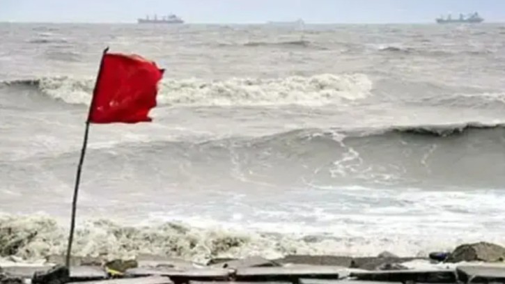 দেশের চার সমুদ্র বন্দরে ৩ নম্বর সতর্ক সংকেত 