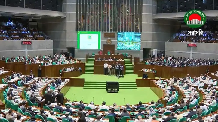 সংসদের কেনাকাটায় অনিয়ম, পাঁচ সদস্যের তদন্ত কমিটি গঠন