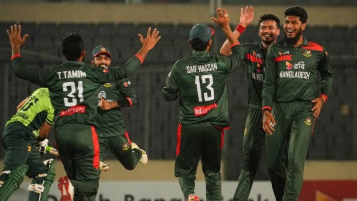 পাকিস্তানকে ১১ রানে হারিয়ে সিরিজ জিতল বাংলাদেশ