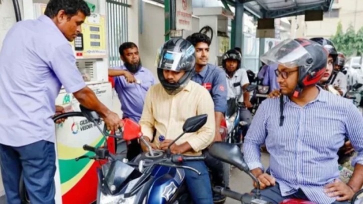 মোটরসাইকেলে সর্বোচ্চ তেল নেওয়া যাবে ২ লিটার, প্রাইভেটকারে ১০