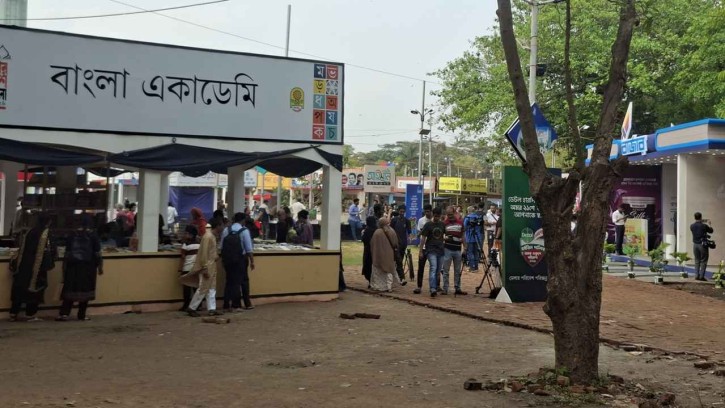 বইমেলায় ১৭ দিনে ১৭ কোটি টাকার বই বিক্রি