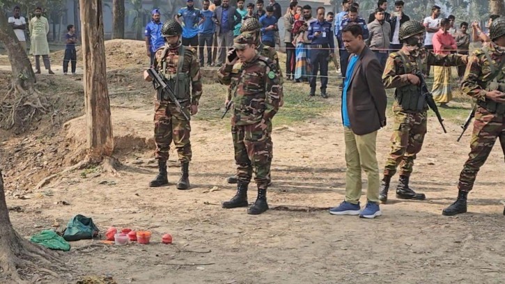 মাছ ধরার জালে উঠে এলো ককটেল