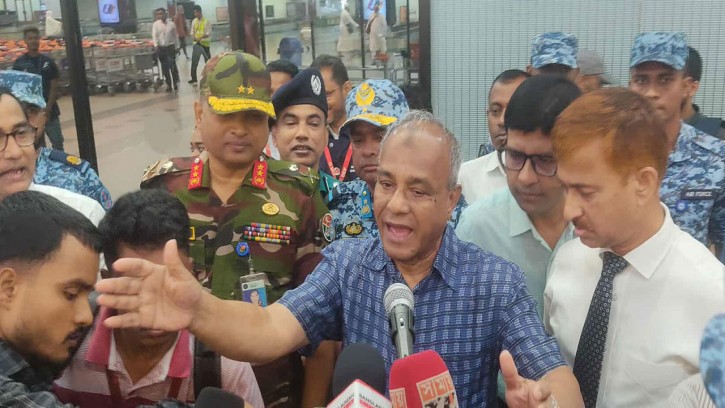 বিমানবন্দরে আগুনের ঘটনা তদন্তে আসছে ৪ দেশের বিশেষজ্ঞ টিম:  স্বরাষ্ট্র উপদেষ্টা