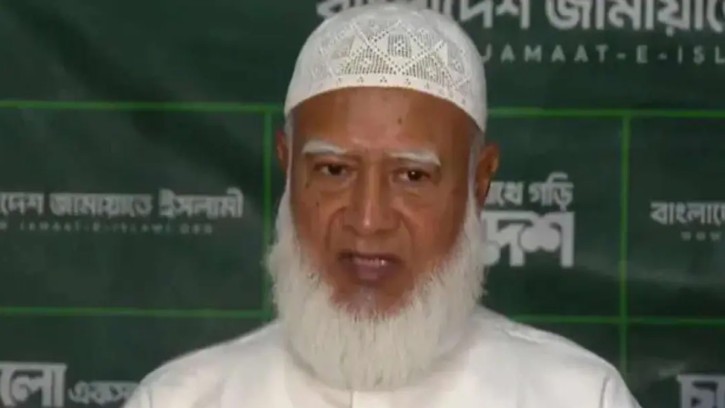 দেরিতে হলেও জাতির ঘাড় থেকে স্বৈরাচারের কালো ছায়া সরে গেল