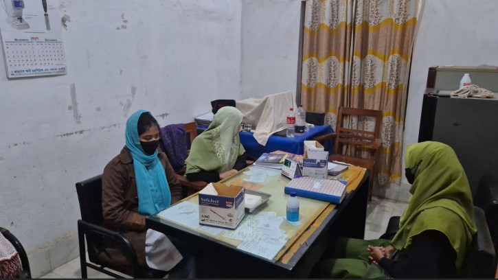 রাজবাড়ীতে বিনামূল্যে হাসপাতালে মিলছে না জলাতঙ্কের টিকা