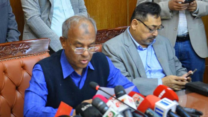 ওসমান হাদি হত্যাচেষ্টায় জড়িতদের ধরিয়ে দিতে পারলে ৫০ লাখ টাকা পুরস্কার: স্বরাষ্ট্র উপদেষ্টা