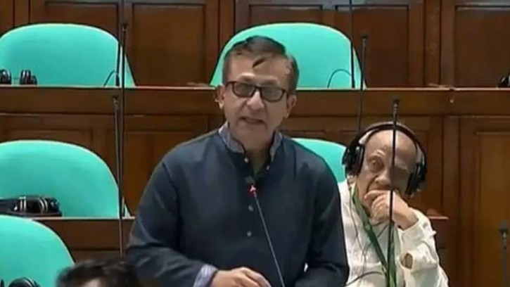 তিন বছরে চার শতাধিক গার্মেন্টস কারখানা বন্ধ হয়েছে : সংসদে বাণিজ্যমন্ত্রী