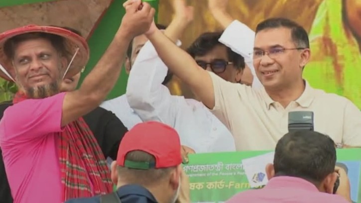 বিসমিল্লাহ বলে টাঙ্গাইলে কৃষক কার্ড বিতরণ শুরু করলেন প্রধানমন্ত্রী