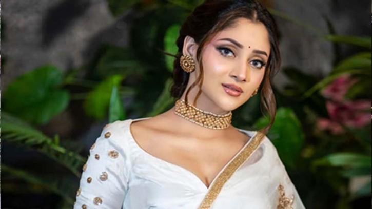 বিয়ের খবরে ক্ষুব্ধ পূজা চেরি, আইনি পদক্ষেপের হুঁশিয়ারি