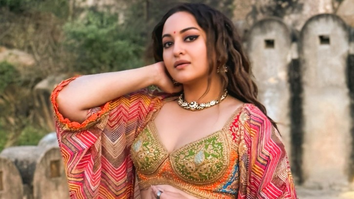 ওজন কমানোর পরও লজ্জা পেতাম : সোনাক্ষী