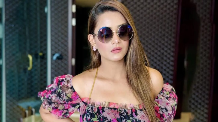 তানজিন তিশার দুর্ঘটনার খবরে বিভ্রান্তি