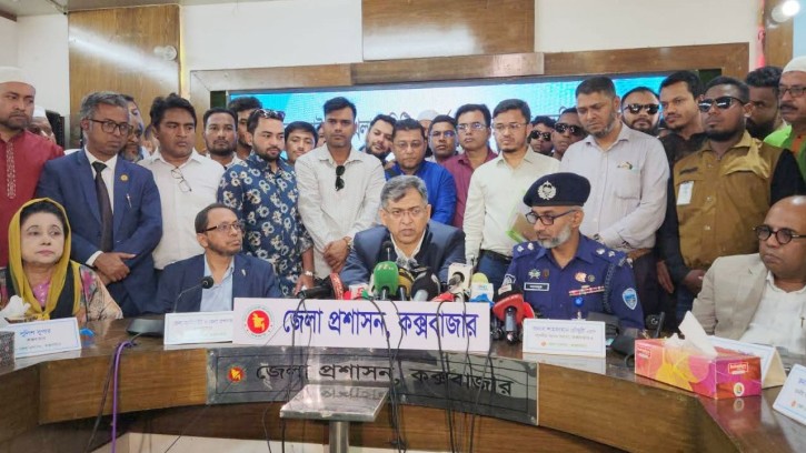 হাদি হত্যার দুই আসামিকে দেশে ফেরানোর উদ্যোগ নেওয়া হচ্ছে: কক্সবাজারে স্বরাষ্ট্রমন্ত্রী